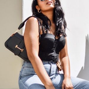 Black cropped corset